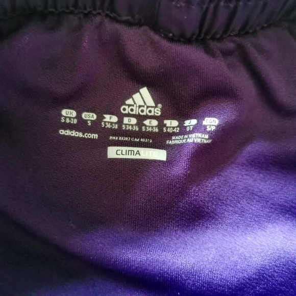 Adidas Climilite shorts (youth small) - Picture 3 of 3